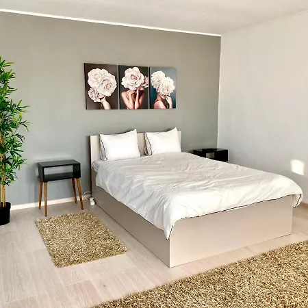 Lovely Studio 2 Minutes By The Beach Apartment *